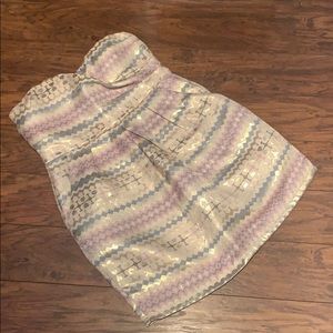 Cutest strapless dress.